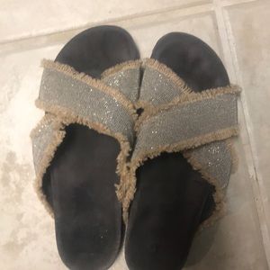 Brunello Cucinelli 39 Silver w/ tan fringe slides